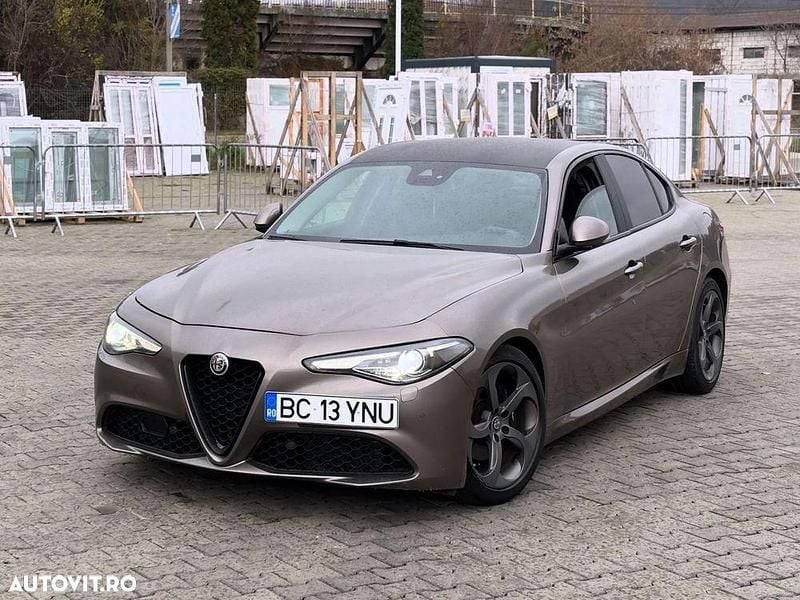 Culoaremaro Utilizat 2016 Alfa Romeo Giulia Berlinǎ | 13.950 EUR (Preț OK) - Imagine 1/4
