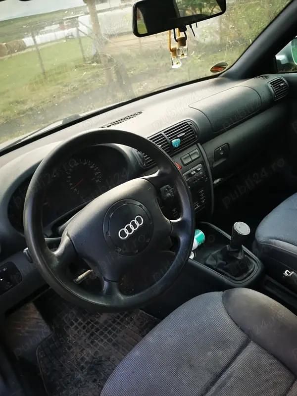 Utilizat 2001 Audi A3 | 2.000 EUR - Imagine 1/4