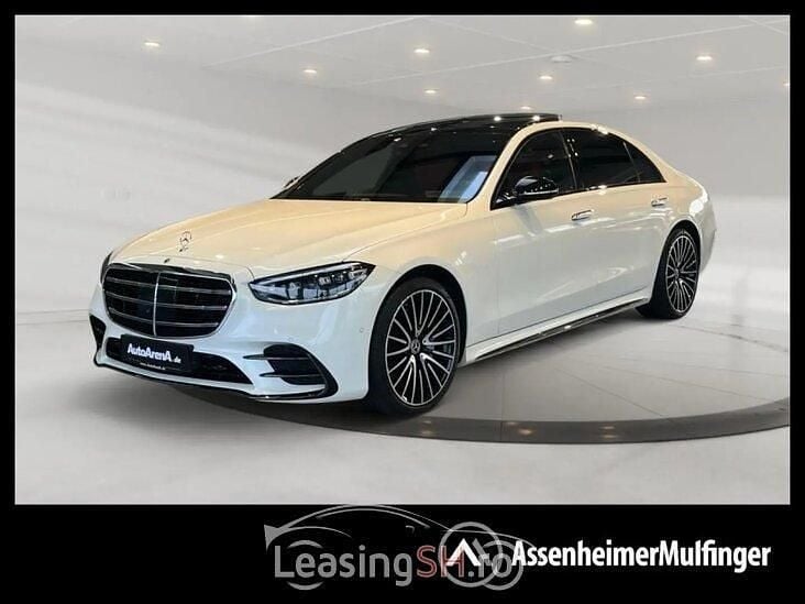 Alb Utilizat 2022 Mercedes GLE580 AMG Berlinǎ | 106.622 EUR - Imagine 1/4