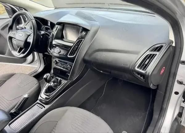 Second-hand 2017 Ford Focus Titanium X Berlinǎ | 5.700 EUR (Super Preț) - Imagine 1/1