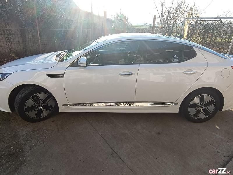 Second-hand 2013 Kia Optima Hybrid Berlinǎ | 9.000 EUR - Imagine 1/4