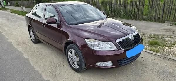 Utilizat 2010 Skoda Octavia Berlinǎ | 4.100 EUR (Preț OK) - Imagine 1/4