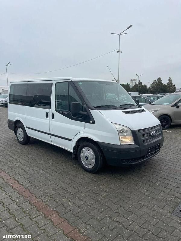 Second-hand Ford Transit 100 CP (73 kW) 2013 Culoarealb Monovolum