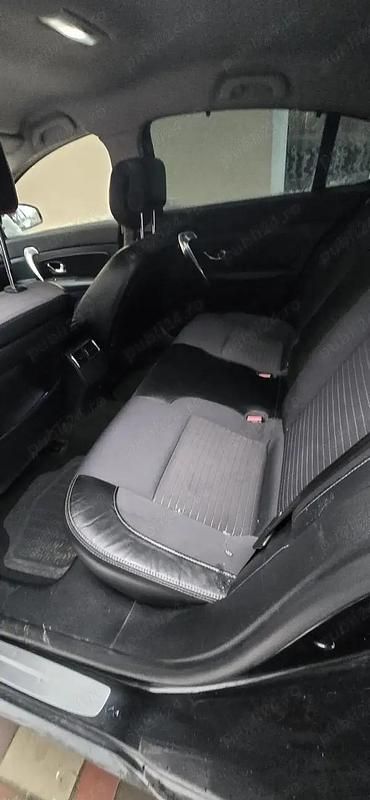 Second-hand Renault Latitude 150 CP (110 kW) 2012 Berlinǎ