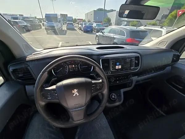 Second-hand Peugeot Expert 177 CP (130 kW) 2018 Negru Van