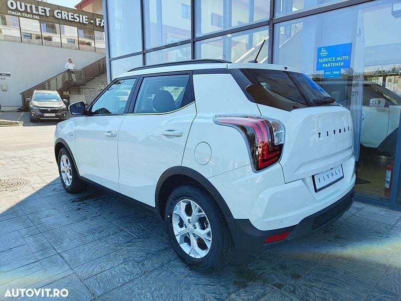 Second-hand Ssangyong (KGM) Tivoli 163 CP (119 kW) 2024 Culoarealb SUV