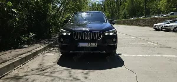 Negru Utilizat 2017 BMW X1 xLine SUV | 17.300 EUR (Super Preț) - Imagine 1/4