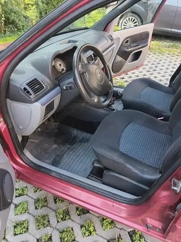 Utilizat 2007 Renault Symbol Berlinǎ | 2.000 EUR - Imagine 1/4
