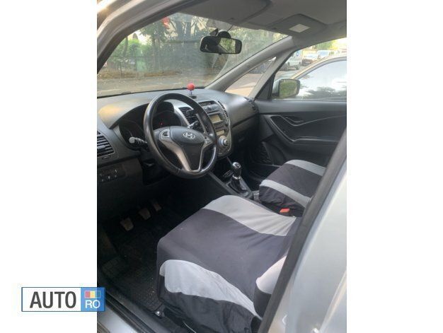 Second-hand Hyundai ix20 90 CP (66 kW) 2011 Gri Hatchback