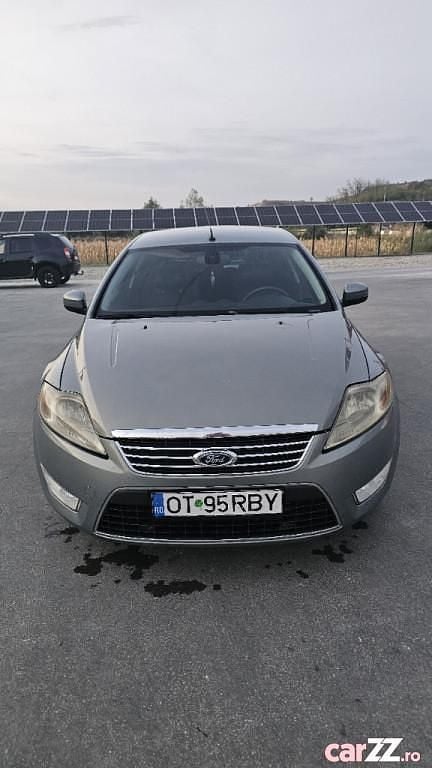 Utilizat 2007 Ford Mondeo Ghia Hatchback | 2.190 EUR - Imagine 1/4