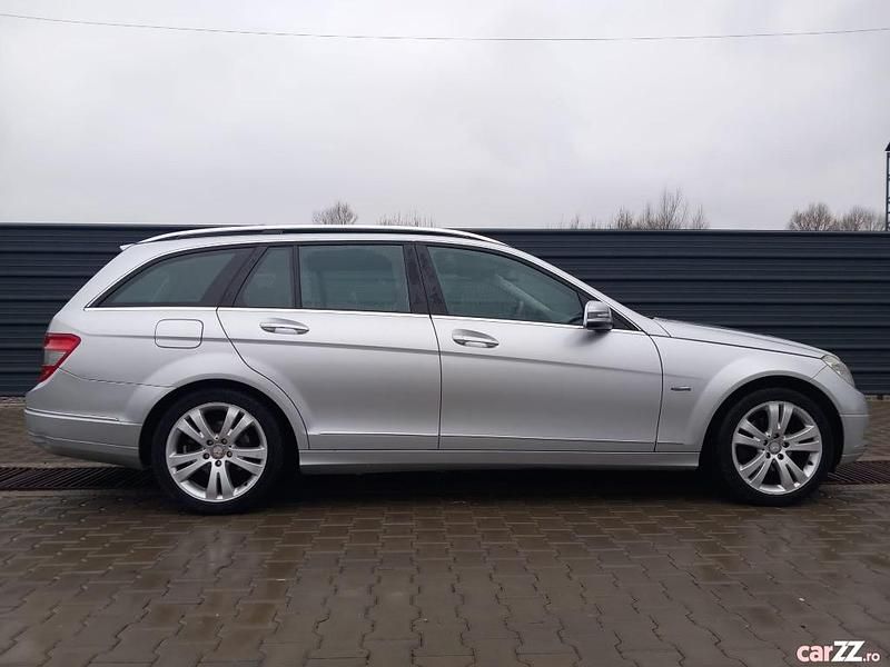 Second-hand Mercedes C180 Avantgarde 155 CP (114 kW) 2010 Argintiu Break