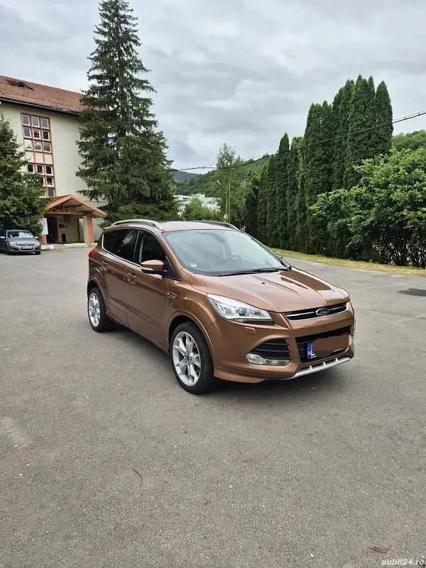 Utilizat 2014 Ford Kuga SUV | 10.500 EUR (Preț OK) - Imagine 1/4
