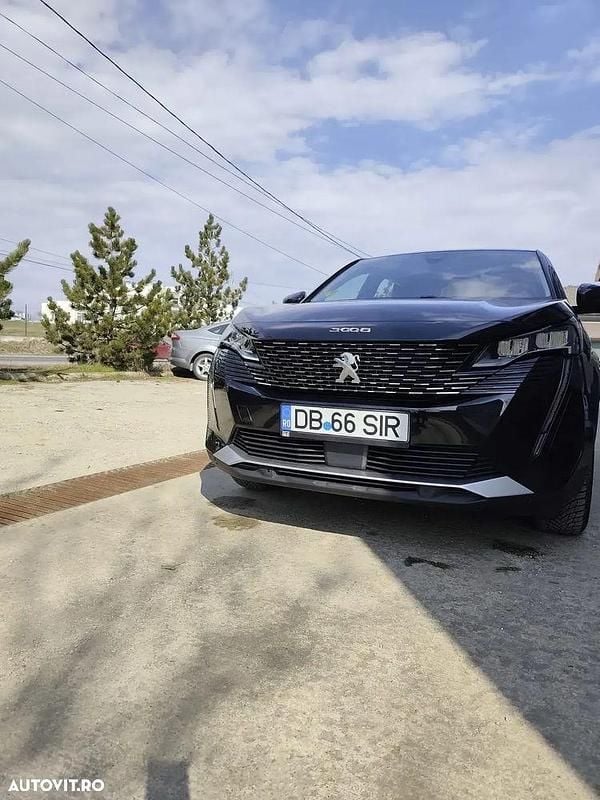 Second-hand Peugeot 3008 Active 130 CP (95 kW) 2022 Culoarenegru SUV