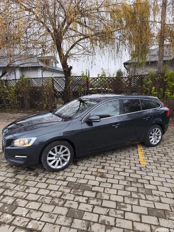 Second-hand Volvo V60 181 CP (133 kW) 2014 Gri Break