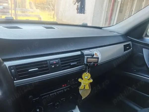 Utilizat 2005 BMW 320 Berlinǎ | 2.500 EUR (Preț OK) - Imagine 1/4