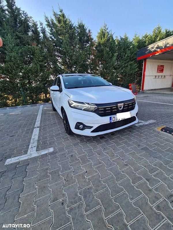 Alb Utilizat 2021 Dacia Sandero Comfort Hatchback | 7.800 EUR (Super Preț) - Imagine 1/4