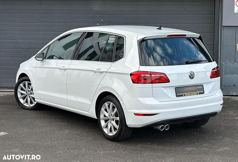 Second-hand VW Golf Sportsvan Highline 150 CP (110 kW) 2014 Culoarealb Monovolum