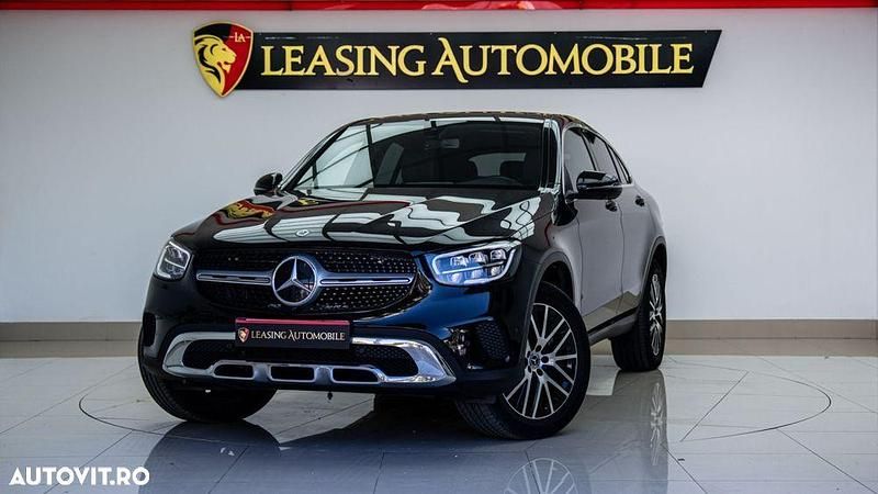Culoarenegru Utilizat 2022 Mercedes GLC300 Coupe | 50.808 EUR (Preț bun) - Imagine 1/4