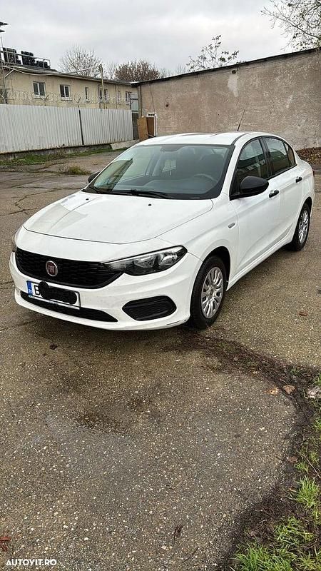 Culoarealb Utilizat 2018 Fiat Tipo Hatchback | 6.200 EUR (Super Preț) - Imagine 1/4