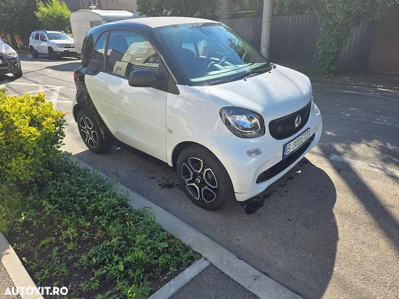Second-hand Smart ForTwo Electric Drive Passion 60 kW (82 CP) 2019 Culoarealb