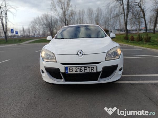 Utilizat 2009 Renault Mégane III Hatchback | 5.500 EUR (Scump) - Imagine 1/4
