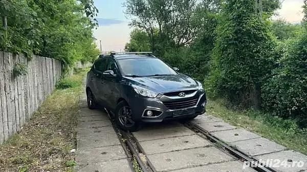 Gri Utilizat 2011 Hyundai ix35 SUV | 6.500 EUR (Preț OK) - Imagine 1/4