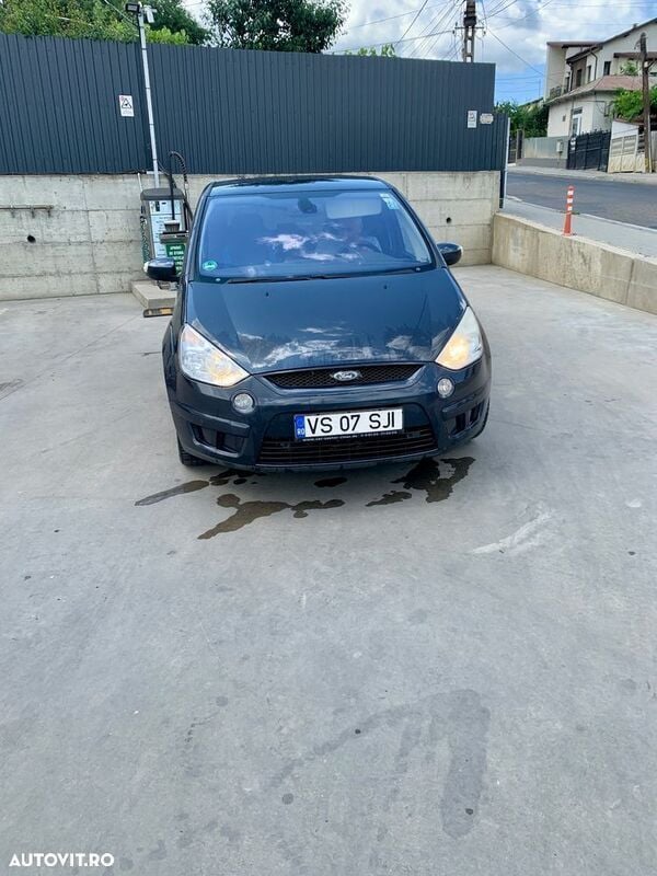 Gri Utilizat 2008 Ford S-MAX Titanium Monovolum | 3.800 EUR (Preț OK) - Imagine 1/4