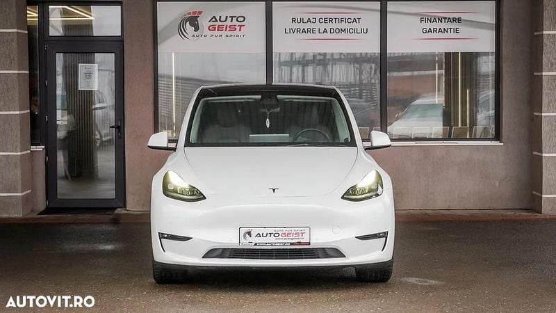 Second-hand Tesla Model Y 378 kW (514 CP) 2022 Culoarealb SUV