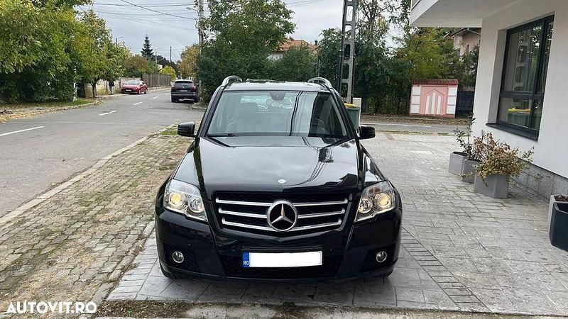 Culoarenegru Utilizat 2010 Mercedes GLK220 SUV | 9.500 EUR (Preț OK) - Imagine 1/4