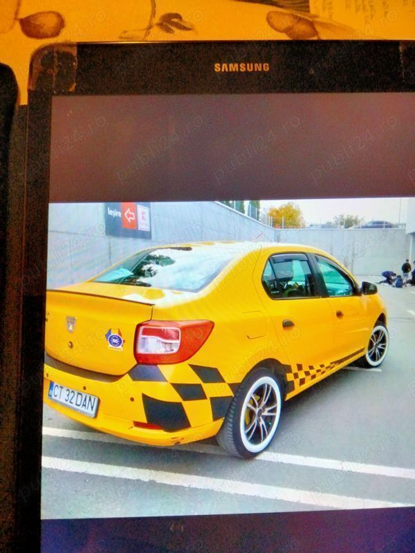 Second-hand Dacia Logan 54 CP (39 kW) 2015 Galben Berlinǎ