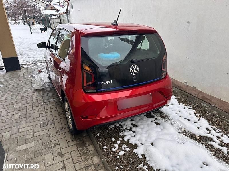 Second-hand VW e-up! 61 kW (83 CP) 2022 Culoarerosu Hatchback