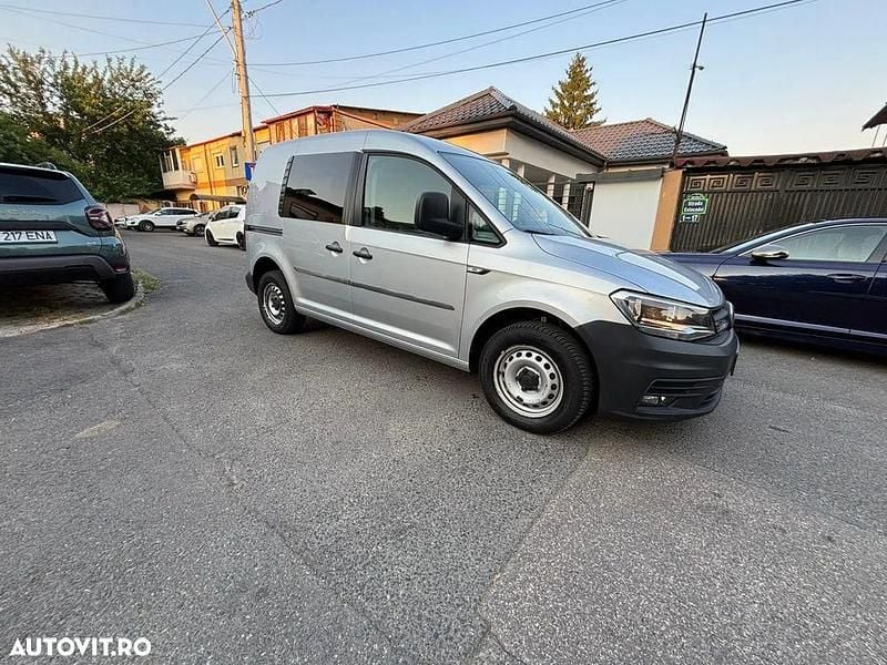 Argint Utilizat 2018 VW Caddy Life Monovolum | 8.990 EUR (Preț bun) - Imagine 1/4