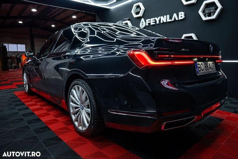 Second-hand BMW 740 Comfort Edition 340 CP (250 kW) 2023 Culoarenegru Berlinǎ