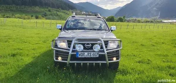 Gri Utilizat 2007 Nissan Navara Pickup | 6.500 EUR (Preț OK) - Imagine 1/4