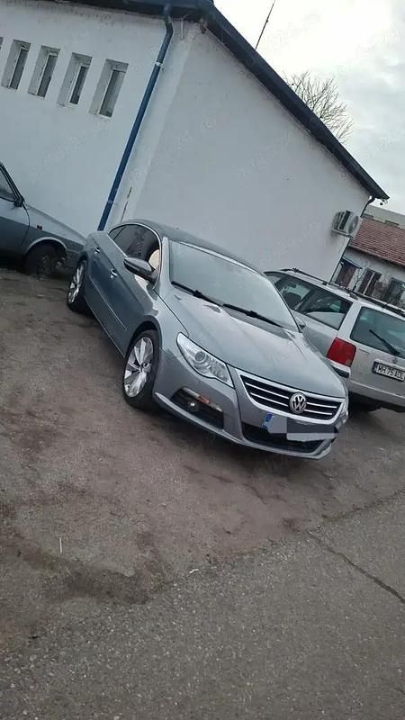 Utilizat 2010 VW Passat Berlinǎ | 5.700 EUR (Scump) - Imagine 1/4