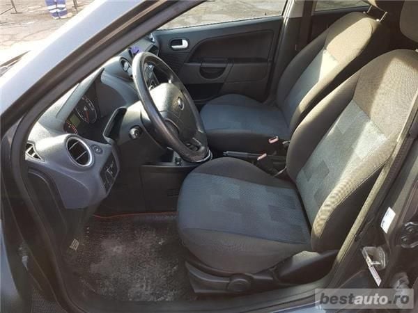 Second-hand Ford Fiesta 70 CP (51 kW) 2007 Gri Hatchback