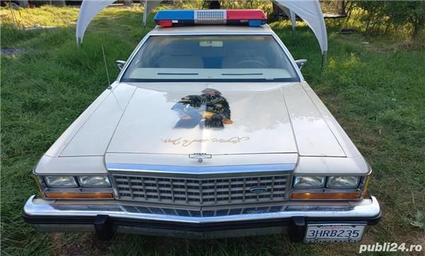 Bej Utilizat 1984 Ford Crown Victoria Berlinǎ | 7.600 EUR - Imagine 1/4