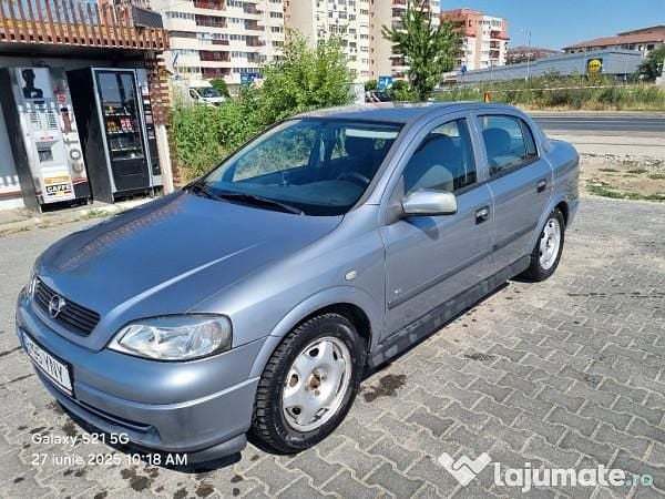 Gri Utilizat 2009 Opel Astra Berlinǎ | 1.600 EUR (Preț OK) - Imagine 1/4
