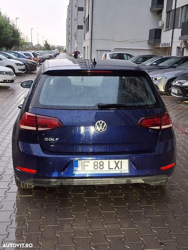 Second-hand VW Golf VII Trendline 116 CP (85 kW) 2019 Culoarealbastru Hatchback