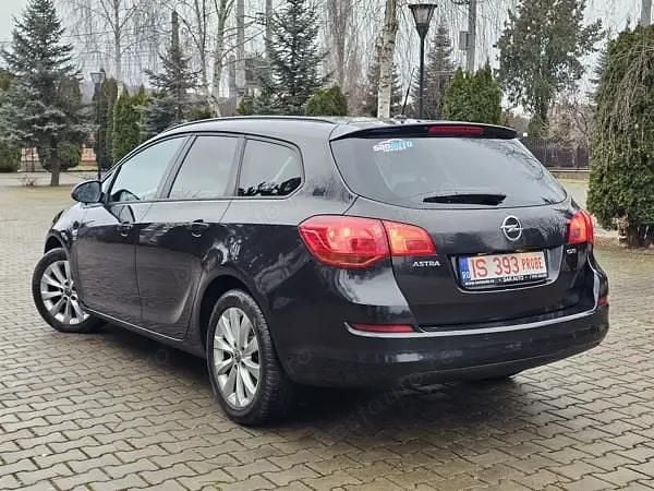 Second-hand Opel Astra 125 CP (91 kW) 2012 Break