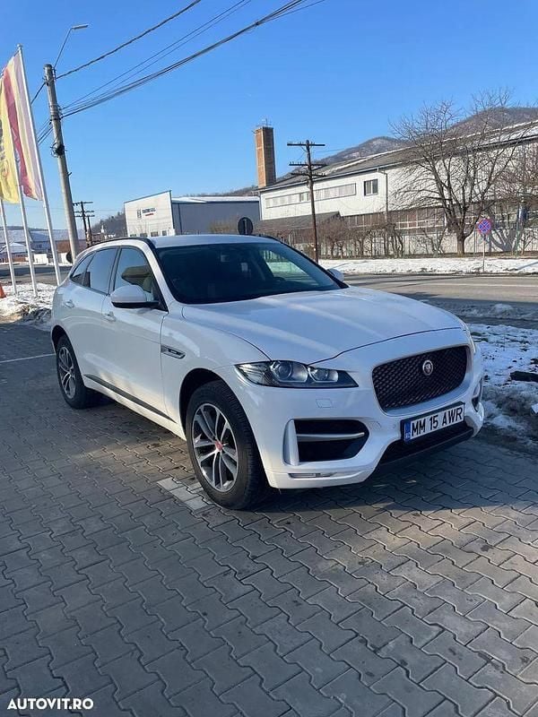 Culoarealb Second-hand 2017 Jaguar F-Pace R-Sport SUV | 13.000 EUR (Super Preț) - Imagine 1/4