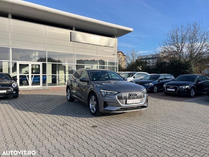 Gri Utilizat 2019 Audi e-tron SUV | 22.995 EUR (Preț bun) - Imagine 1/4