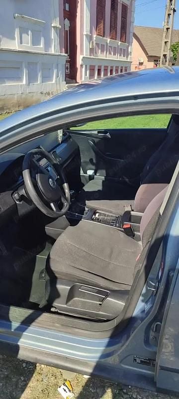 Utilizat 2009 VW Passat Berlinǎ | 1.700 EUR (Super Preț) - Imagine 1/4