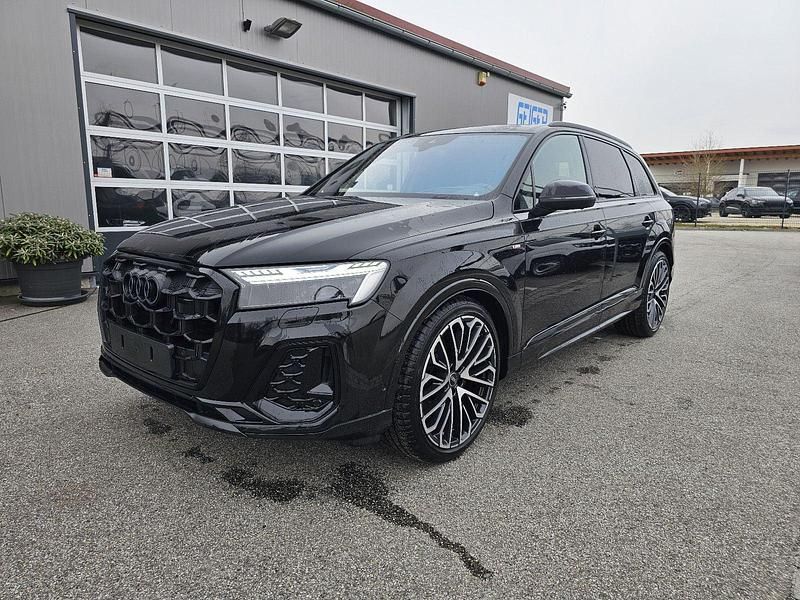 Nouă Audi Q7 S-Line 286 CP (210 kW) 2025 SUV