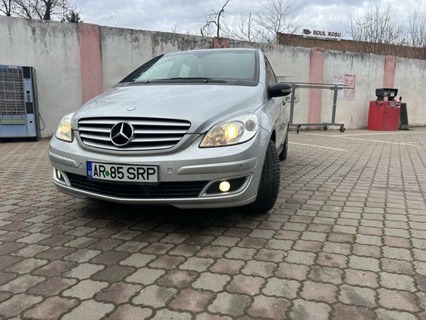 Utilizat 2008 Mercedes B180 Monovolum | 3.250 EUR (Preț OK) - Imagine 1/4