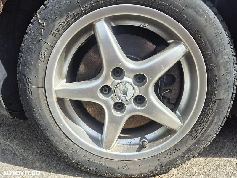 Second-hand Audi A4 163 CP (119 kW) 2004 Culoareverde Break