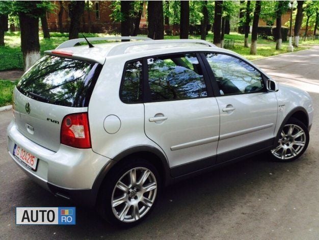 Second-hand VW Polo 64 CP (47 kW) 2005 Gri Hatchback