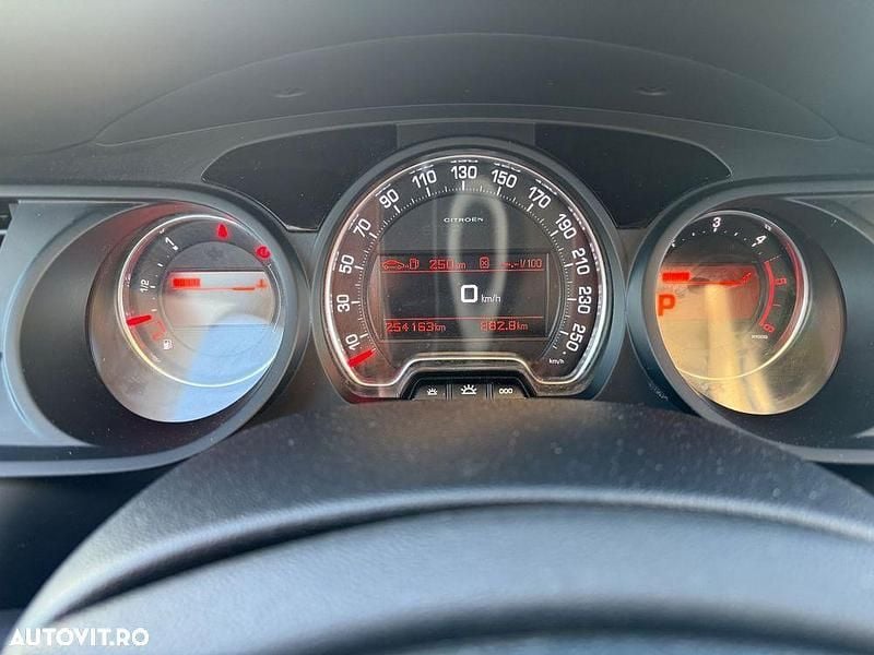 Culoaregri Utilizat 2013 Citroën C5 Berlinǎ | 6.350 EUR (Preț OK) - Imagine 1/4