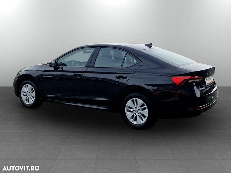 Second-hand Skoda Octavia Ambition 150 CP (110 kW) 2023 Culoarenegru Berlinǎ