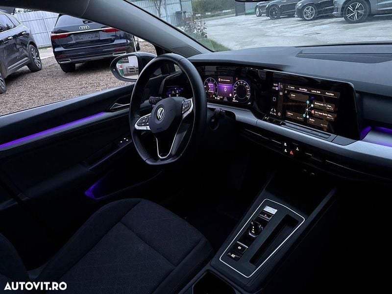 Second-hand VW Golf VIII 150 CP (110 kW) 2022 Culoaregri Break